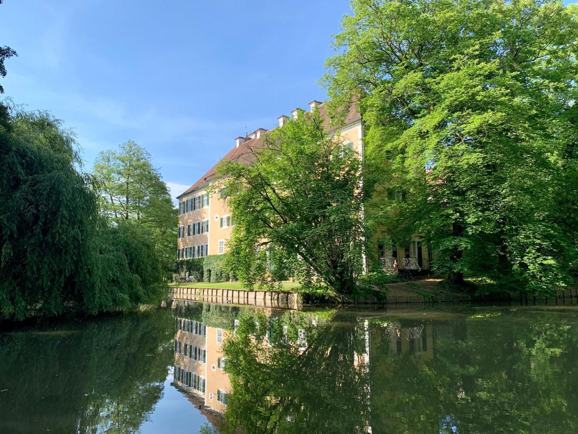 Wohnen Im Wasserschloss Sandizell โชรเบนเฮาเซน ภายนอก รูปภาพ