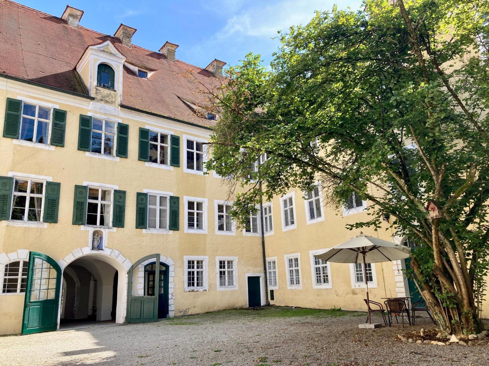 Wohnen Im Wasserschloss Sandizell โชรเบนเฮาเซน ภายนอก รูปภาพ